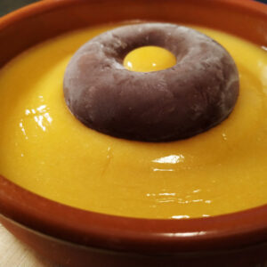 Rosquilla de chocolate con manzana (2)