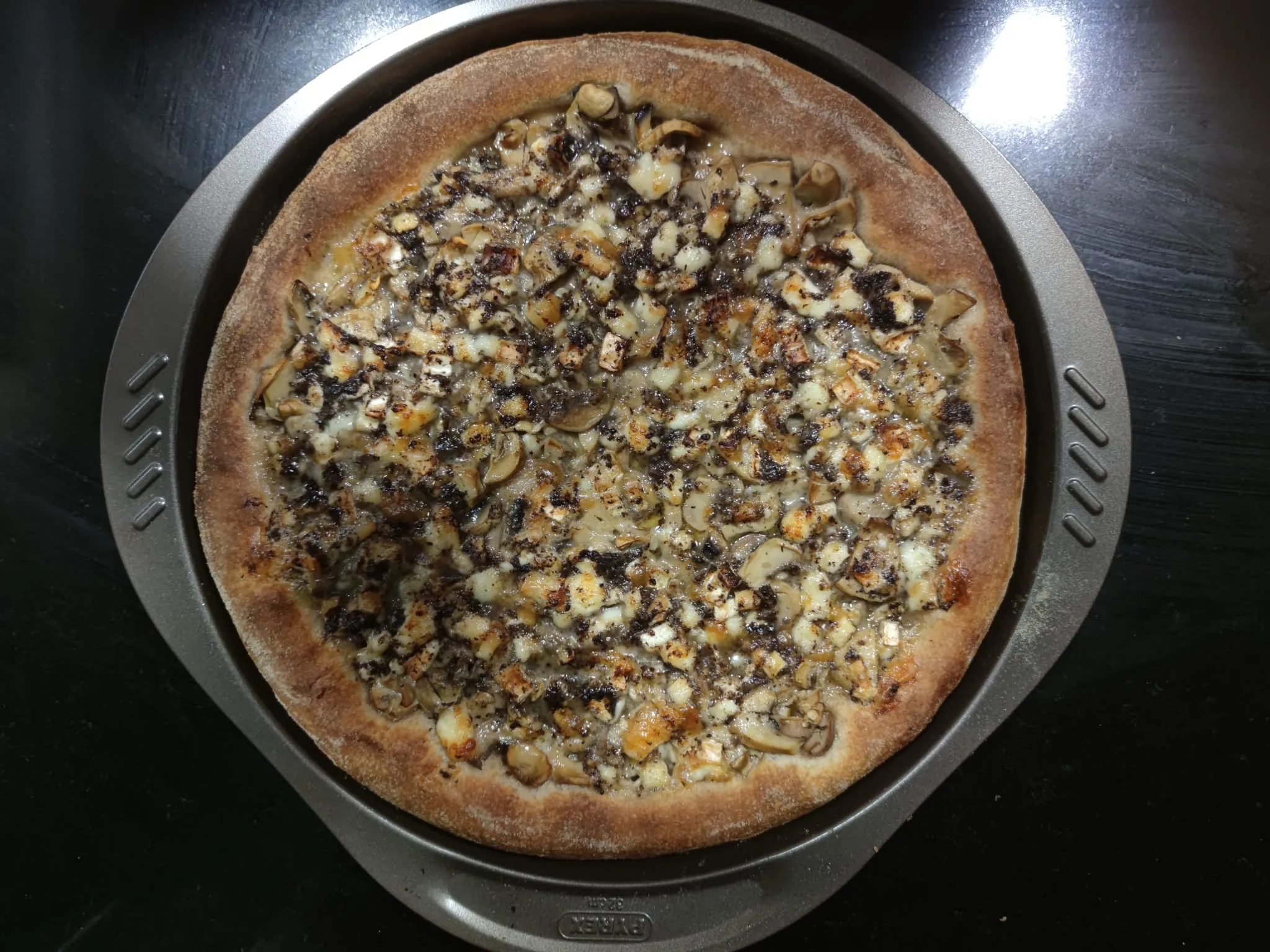 Pizza de trufa y setas - Imagen 4